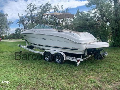 Sea Ray 225 Weekender ficha tecnica 